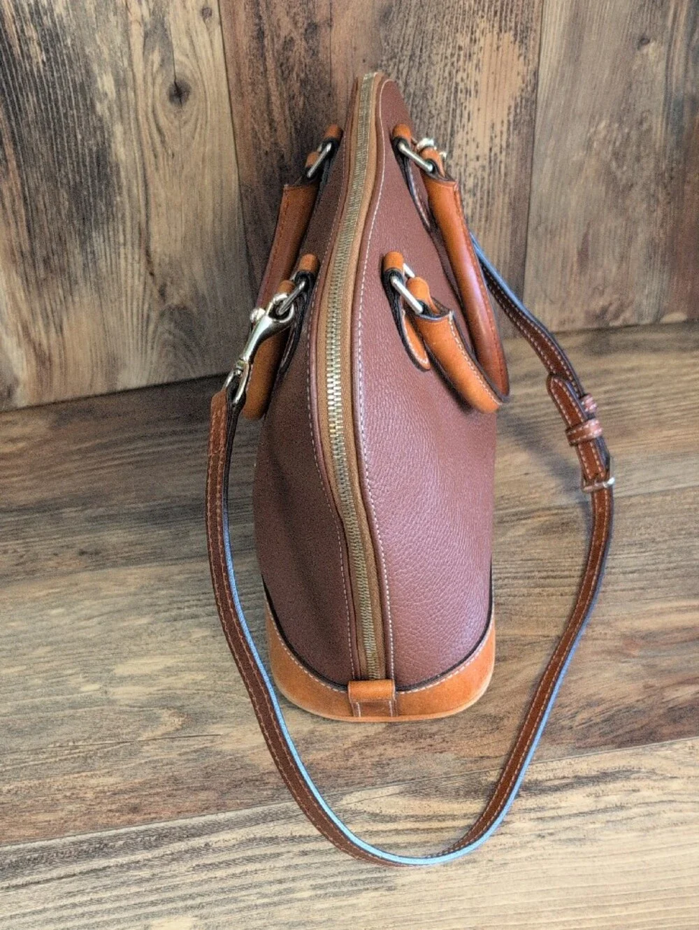 Dooney & Bourke Zip Zip Pebbled Grain Leather Dome Satchel w/Dustbag   868A